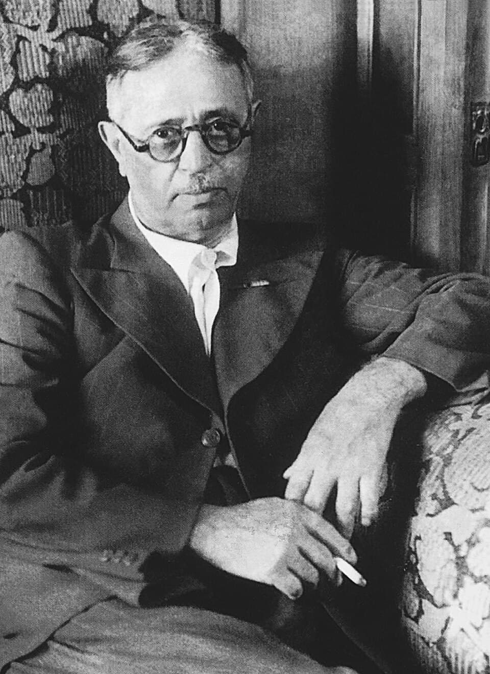 عزیر حاجی‌بیگف، نغمه‌ساز شرق