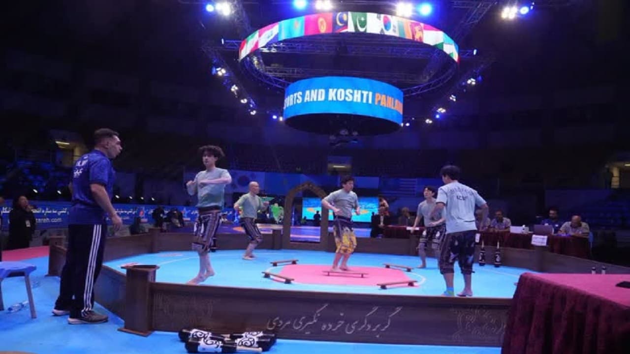 آغاز مسابقات ورزش‌های زورخانه‌ای و کشتی پهلوانی قهرمانی آسیا در اورمیه