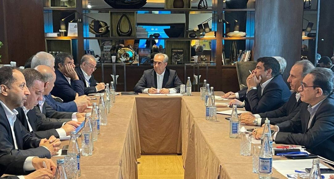 نشست تجار ایرانی با حضور استاندار آذربایجان شرقی در باکو