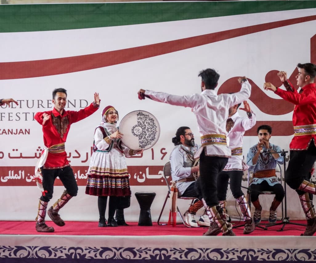 نمایشگاه و جشنواره اقوام ایرانی در زنجان آغاز به کار کرد