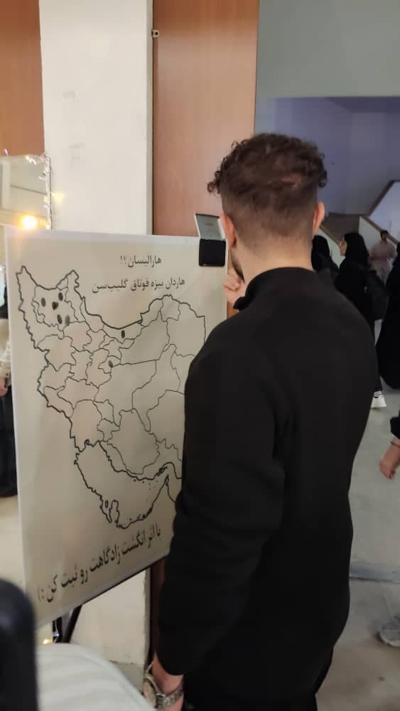 تبریز بیلیم یوردوندا تۆرک دیلی و ادبیاتی علمی درنَگی‌نین غرفه‌سی آچیلدی