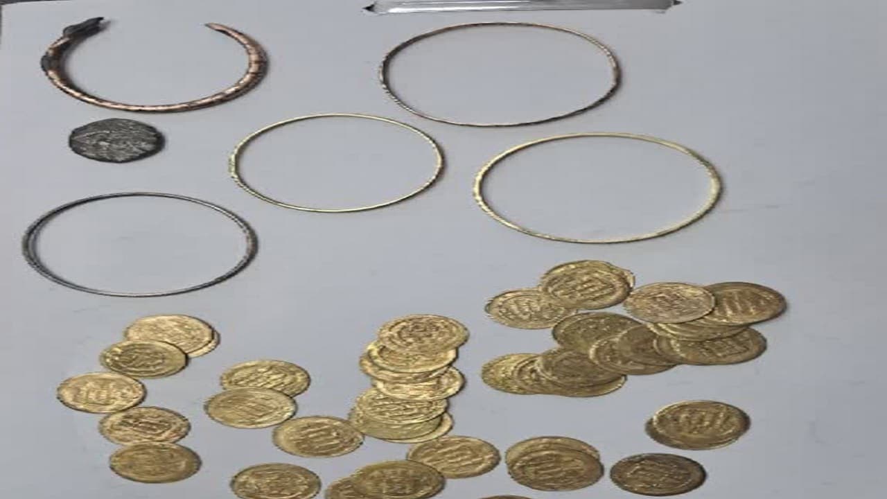 ۵۴ قطعه سکه و طلای قدیمی تقلبی در مراغه کشف شد