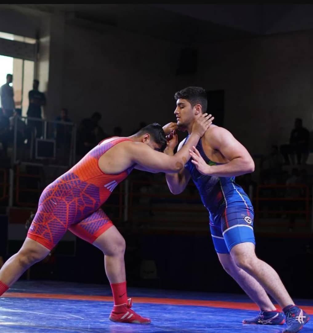 برنز درخشان در چنگ جوان کشتی‌گیر آذربایجان