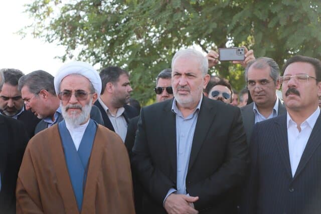 بازدید وزیر نیرو از طرح آبرسانی به مرند