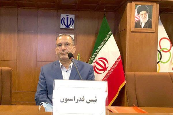 رئیس فدراسیون تیراندازی با کمان