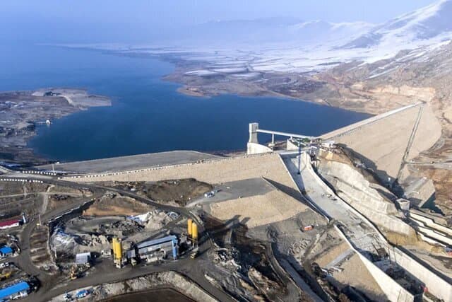 کاهش حجم آب در سدهای آذربایجان غربی