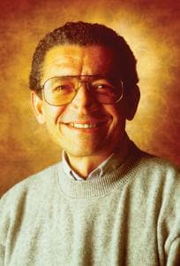 صلحی دولک: نویسنده‌ای که زندگی را به طنز نوشت