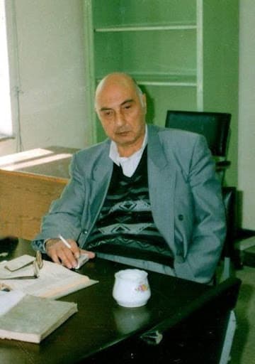 بهمن سرکاراتی، کاوشگر واژهها و حافظ زبانهای کهن